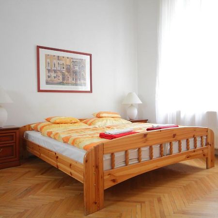 Blue Rose Apartment Βουδαπέστη Εξωτερικό φωτογραφία